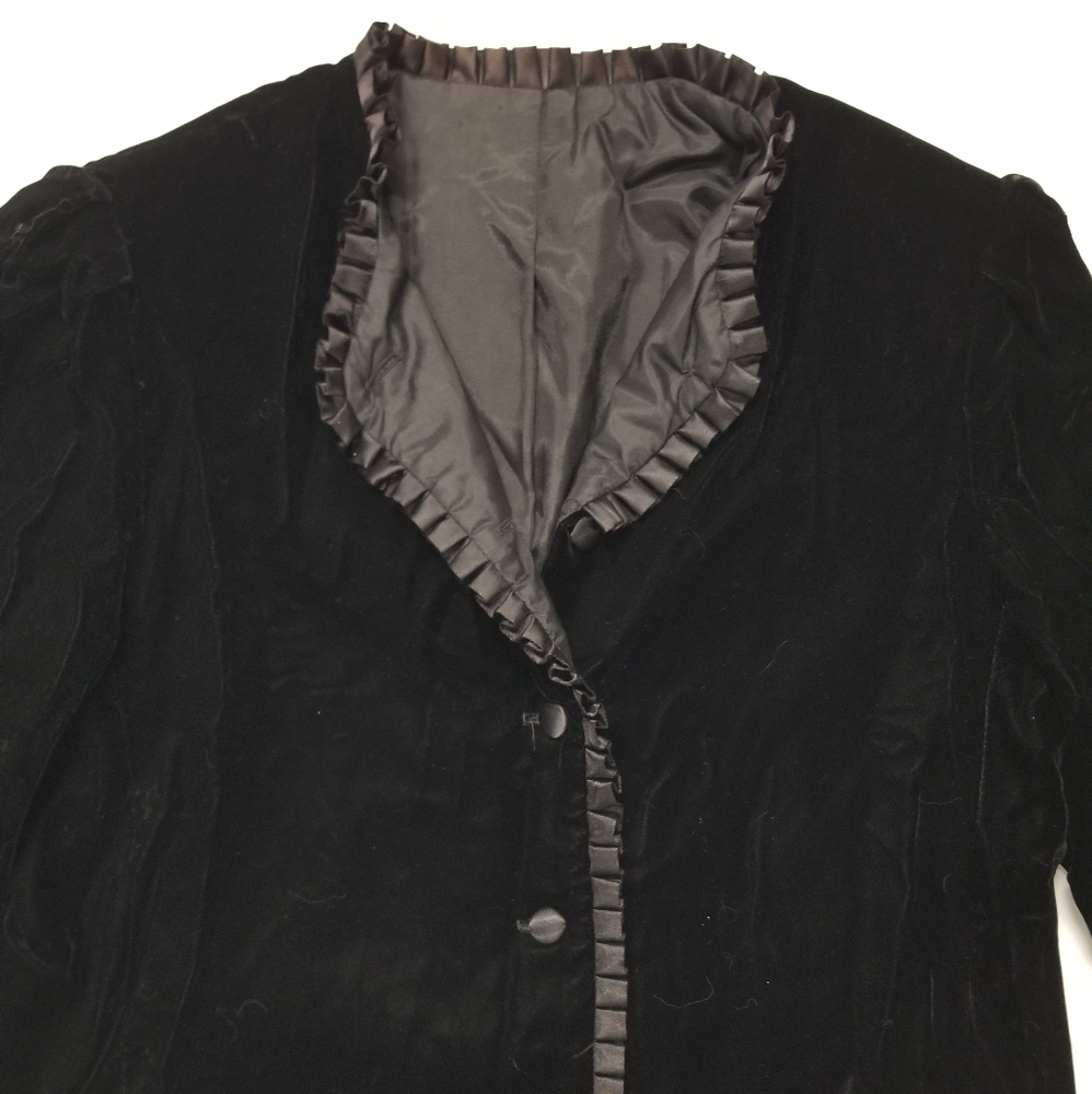 Vintage velvet jacket - Picture 8 of 13